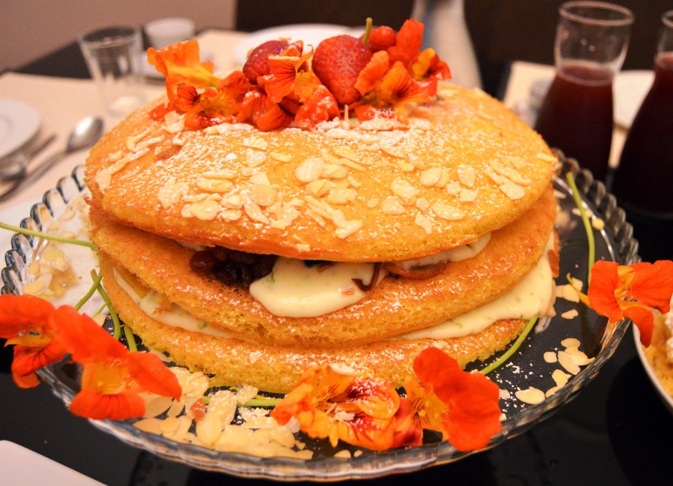 Receita De Naked Cake Flores E Frutas Garfo Mala