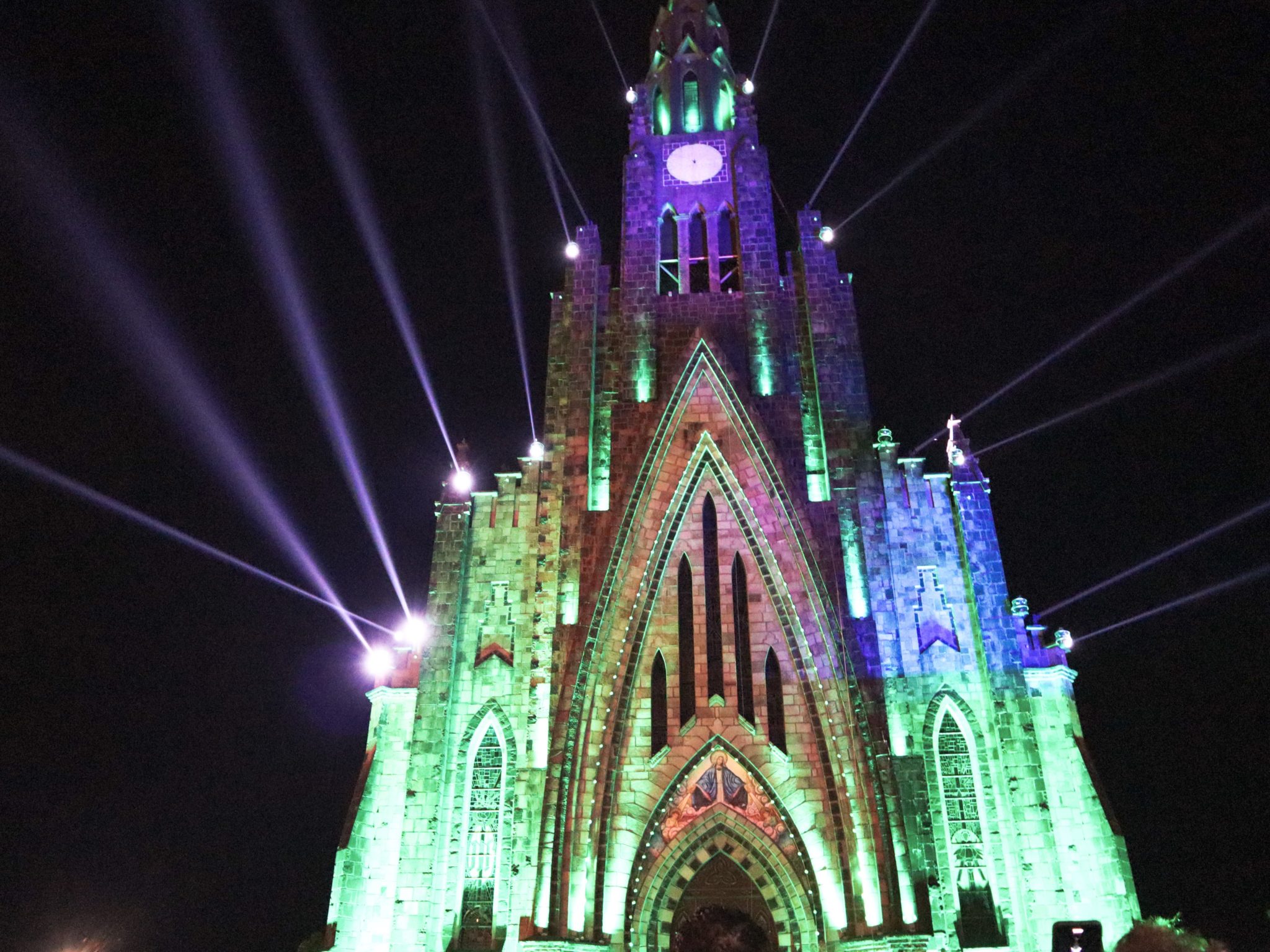 Natal Luz, de Gramado, e o Sonho de Natal, de Canela, encantam o Brasil com  segurança - Turismo - Estado de Minas